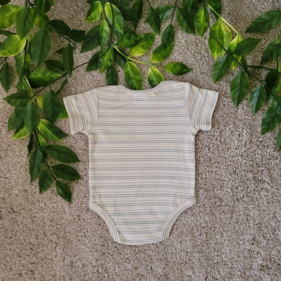 Baby Boy Light Neutral Striped Onesie (0-3 Months) - Picture 2 of 3